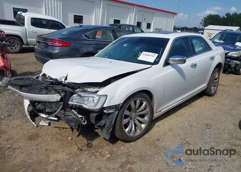 2019 Chrysler 300 Limited z USA, uszkodzony, nr VIN 2C3CCAEG6KH585587